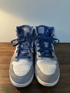 Nike Air Jordan 1 Mid グレー/ブルー