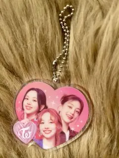 TWICE ナヨン ジヒョ チェヨン 公式 キーホルダー