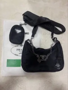 PRADA ショルダーバッグ ノベルティ