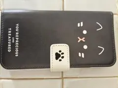 iPhone14用 猫デザイン 手帳型スマホケース 黒
