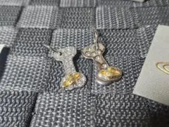 ヴィヴィアンウエストウッド　ピアス
