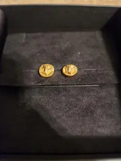 ☆SALE☆新品未使用 VERSACE グレカ ピアス 両耳セット - メルカリ