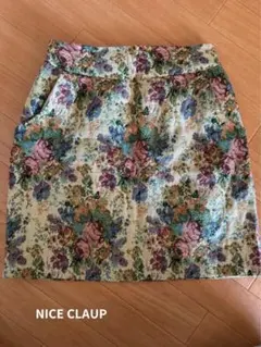 NICE CLAUP 花柄タイトスカート