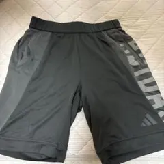 adidas メンズ ショートパンツ ブラック