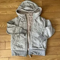 UNIQLOユニクロ　裏ボアジップアップパーカー