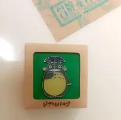 ジブリパーク限定 ピンバッジ 大トトロ 傘のサムネイル