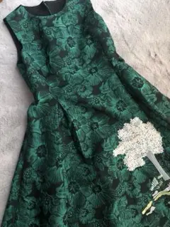 ジャガード刺繍Aラインワンピース　グリーン✖️黒　新品　結婚式