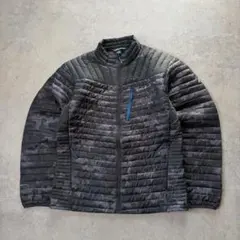美品 アドーア ノーカラーブルゾン 圧縮ウール 薄手ライトアウター ブラック 美品 アドーア ノーカラーブルゾン 圧縮ウール 薄手ライトアウター
