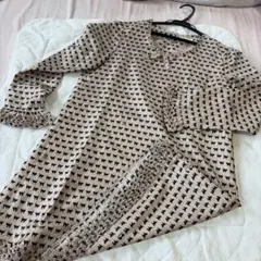 インゲボルグ 猫ちゃん柄　チュニック　ワンピース　美品のサムネイル