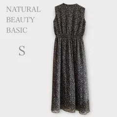 ★美品　小花柄ロングワンピース　マキシ　ノースリーブ　ブラック　S 春夏