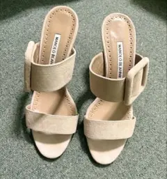 MANOLO BLAHNIK GABLE サンダル 36.5のサムネイル