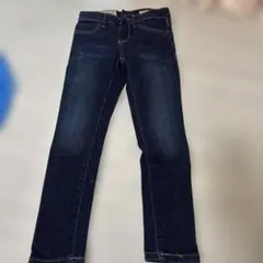 Item thumbnail for item 27d7b2c9-04bb-4ff2-83b8-21ec9c8af977