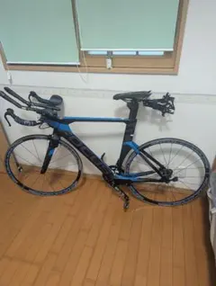 FOCUS IZALCO CHRONO TTバイク　Di2 11速　引き取り限定のサムネイル