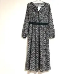 新品タグ付6,050円Ray Cassin 花柄ロングワンピース 長袖深グリーン