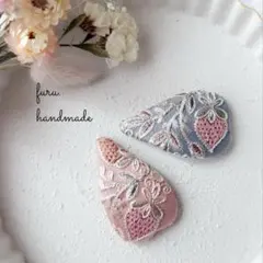 ♡インド刺繍　ハート型ヘアピン　パッチンピン　苺柄♡くすみはブルー　ピンク♡