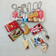 お菓子　ミニチュア　ガチャ　キーホルダー　まとめ売り　10個セット