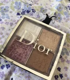 ディオール バックステージ フェイス グロウ パレット 001