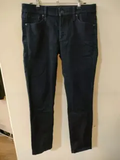 ユニクロ ダークブルースキニーデニム