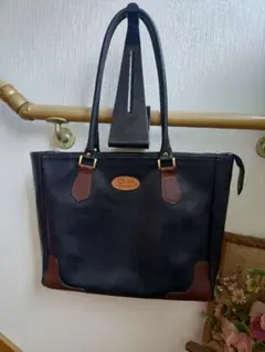 Item thumbnail for item 381a7de7-51a1-4cb2-89af-50ead41d7d1e