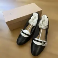 OHGA ラウンドビジューパンプス