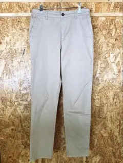 チノパンツ　ベージュ