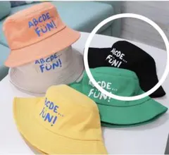 キッズ バケットハット ブラック ロゴ　韓国子供服のサムネイル