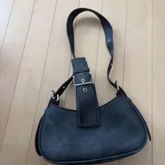 黒のハンドバック