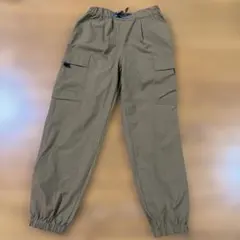カーキ色 ロングパンツ サイズ150