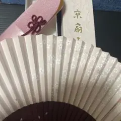 花柄のピンクと赤の扇子　専用箱付き