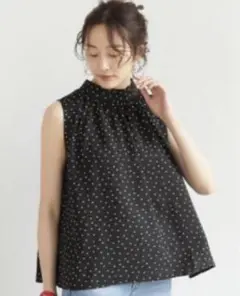 【美品】coca コカ 後ろリボンドット柄ノースリーブブラウス シャツ 黒