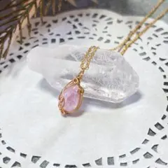 【4月誕生石】モルガナイトカボションの天然石ネックレス