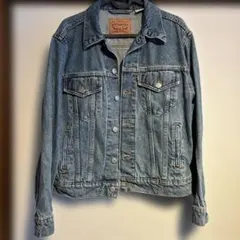 Levi's ライトブルーデニムジャケット Mサイズ