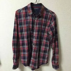 トミーヒルフィガーのチェックシャツ