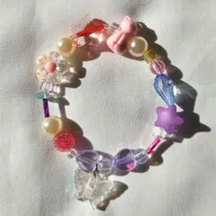 カラフルビーズの子供用ブレスレット