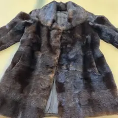 ダークブラウン 毛皮コート ボタン留め