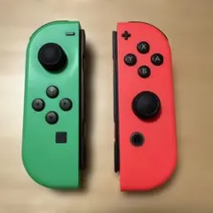 Nintendo Switch ジョイコン　グリーン・ピンク　ストラップ付き