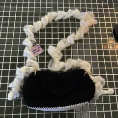 クロッシェ　フリルストラップ　ハンドバッグ