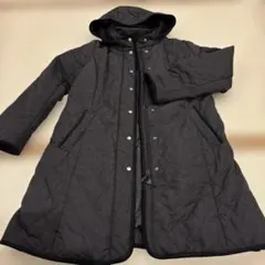 ブラック キルティング ロングコート フード付き
