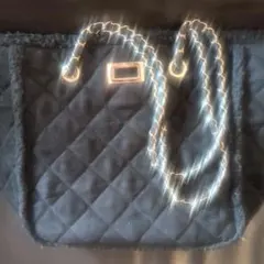 ブラックファーキルティングショルダーバッグ