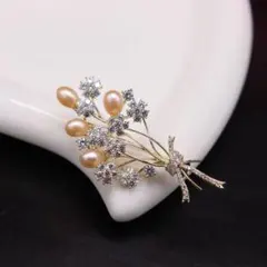 スワロフスキークリスタルの桜花束ブローチ淡水パール花コサージュ入学式卒業式結婚式