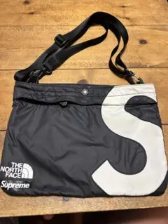 THE NORTH FACE Supreme Sロゴ サコッシュ Supreme The North Face S Logo Shoulder Bag (FW20) - $58