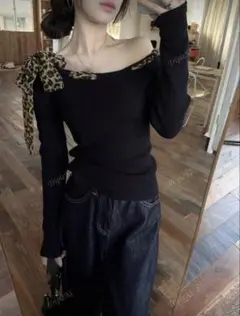 オフショルダー ブラック トップス レオパード柄リボン