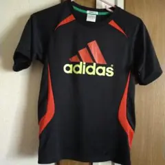 adidas ClimaLite Tシャツ 黒赤