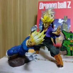 ドラゴンボール キーホルダーセット、神龍、魔人ベジータ、トランクス ドラゴンボール キーホルダーセット、神龍、魔人ベジータ