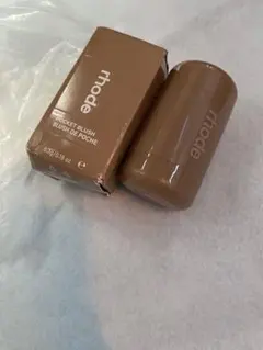 rhode POCKET BLUSH 【toasted teddy】のサムネイル