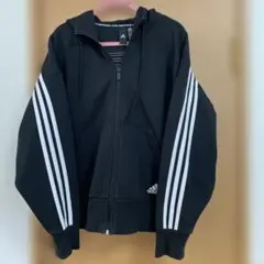 adidas ブラック ジップアップパーカー