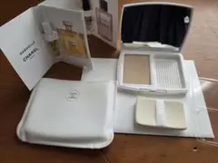 CHANEL エクラ プルミエ コンパクト B10のサムネイル