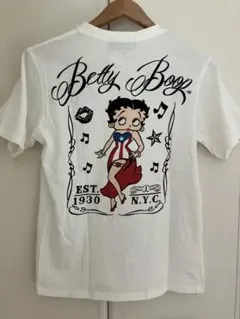 Betty Boop CHILL RELAX Tシャツ - メルカリ