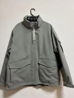 gu ナイロンジャケット