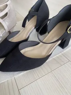 2足セットalphabetsalphabetパンプス　結婚式　パーティーのサムネイル